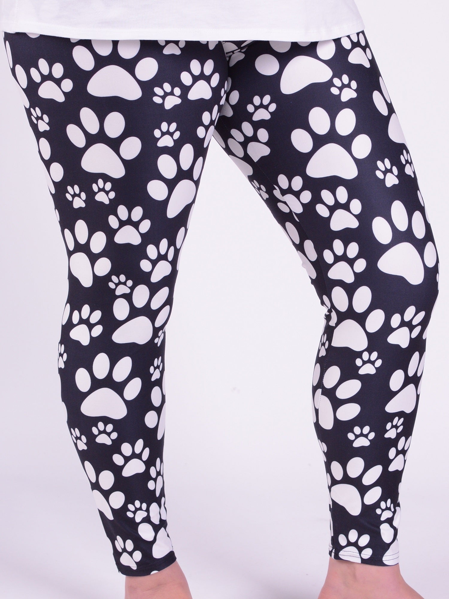 Leggings  - Black and White Paws - L57, Trousers, Pure Plus Clothing, Lagenlook Clothing, Plus Size Fashion, Over 50 Fashion
