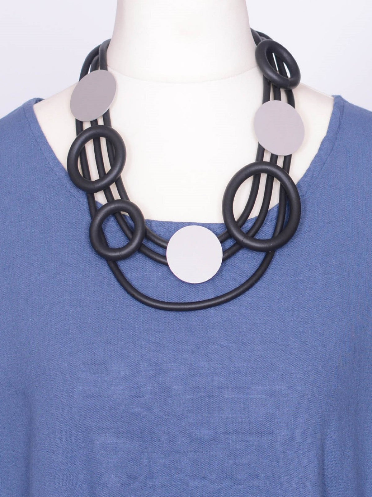 NECKLACE RUBBER BLACK - 5781-53, Necklaces & Pendants, Plus Size Lagenlook, Pure Plus Clothing, Lagenlook Clothing, Pure Plus