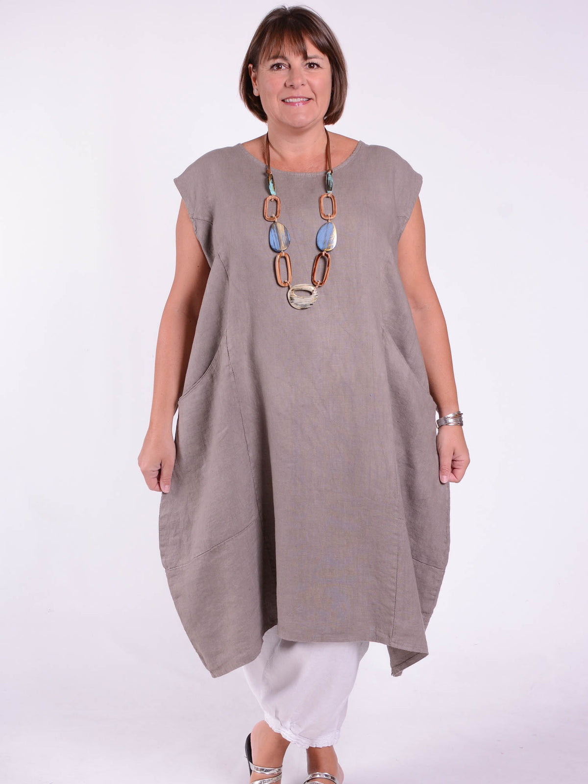 Lagenlook Plus Size Linen Cap Sleeve Dress with Deep Pockets - 9450 Linen, Dresses, Pure Plus Clothing, Lagenlook Clothing, Plus Size Fashion, Over 50 Fashion