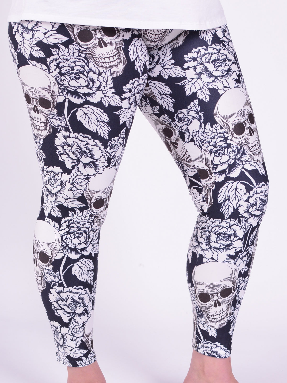 Leggings  - Black and White Skulls - L53, Trousers, Pure Plus Clothing, Lagenlook Clothing, Plus Size Fashion, Over 50 Fashion